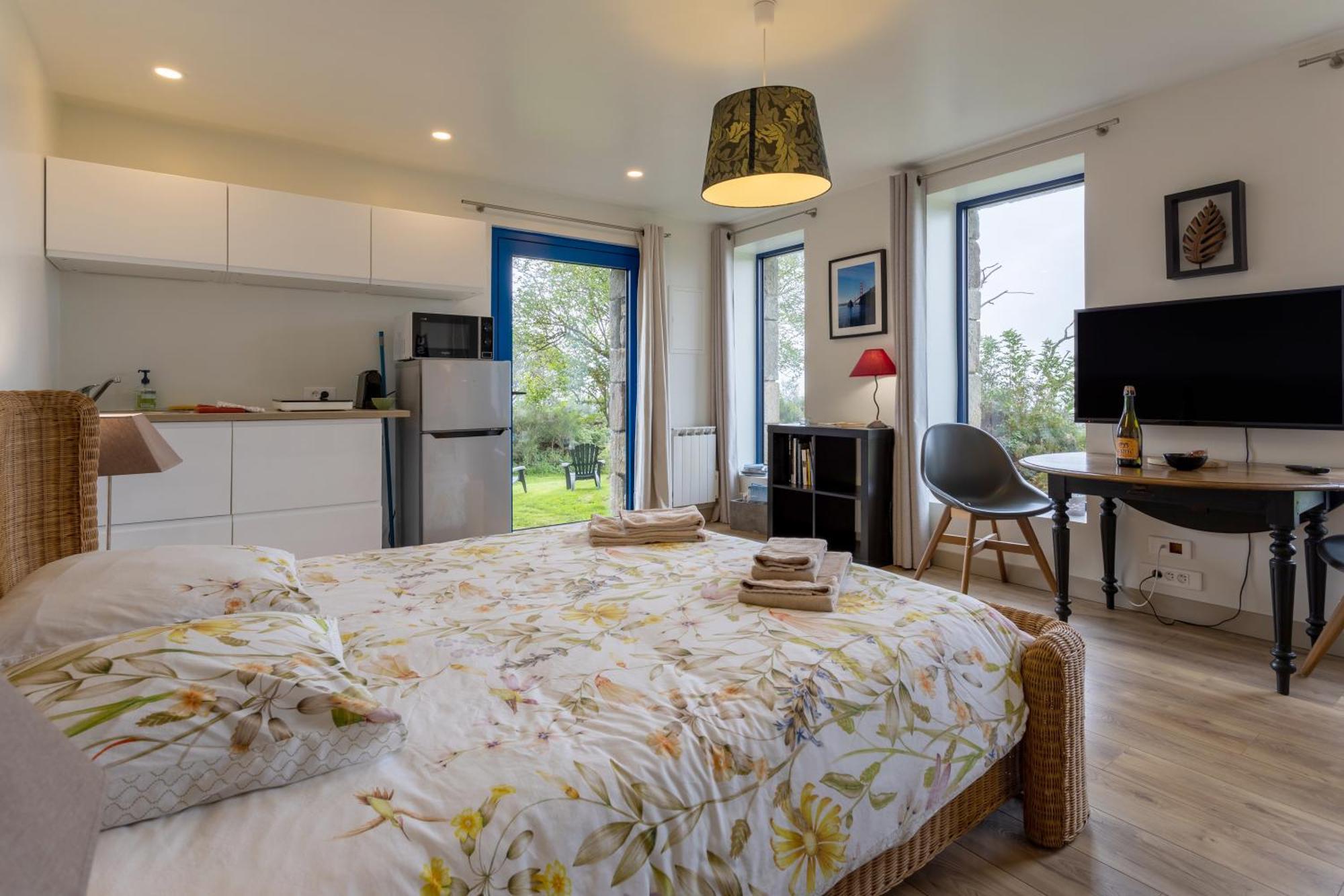 Studio Vue Magique Proche Locronan Plogonnec Εξωτερικό φωτογραφία